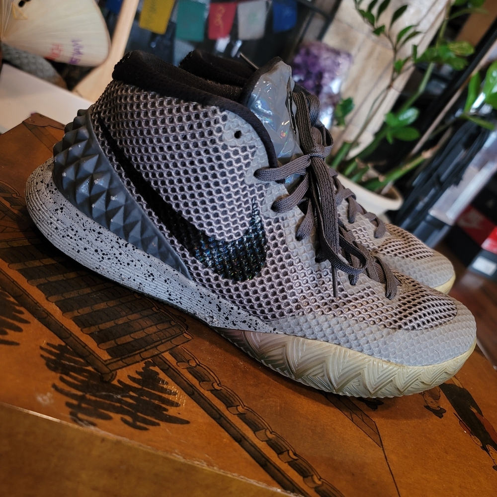 KYRIE 1 AS MENS